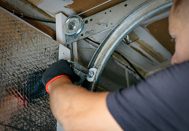 Affordable Garage Door Panel Replacement solutions in Roosevelt Gardens, FL